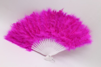 Веер с перьями 23см малиновый, пластик Y10616-24