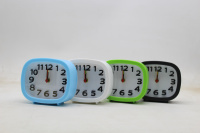 Будильник 9,5х8см 4 цвета пластик Y10372-24