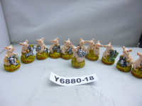 Статуэтка Поросёнок Знаки зодиака на деньгах 6см 12 видов Y6880-18