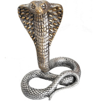 Сувенир "Королевская кобра" серебро 14х8х17см полистоун 716715/SGZ006