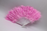 Веер с перьями 23см розовый, пластик Y10616-24