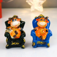 Статуэтка Бык в кресле 7х4,8х5см 4 вида 20672 от магазина "Карандаш"