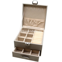 Шкатулка 16х16х12см кожзам серая Y10608-24 от магазина "Карандаш"