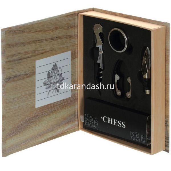 Набор сомелье с шахматами (штопор, кольцо, дозатор, нож для снятия фольги) 16х4х21см 714153 от магазина "Карандаш"