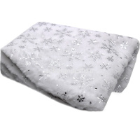 Коврик под ель 90см белый со снежинками Y10232-24 от магазина "Карандаш"