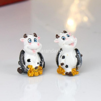 Статуэтка Бык на подкове с деньгами 3,8х2,5х2,5см 4 вида 20654 от магазина "Карандаш"