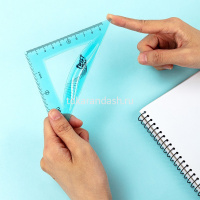 Набор 4 предмета гибкий розовый (линейка 30см, 2 треугольника 9/13см, транспортир 10см) пластик от магазина "Карандаш"