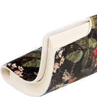 Ежедневник недатированный B6 "Flora. Лесные ягоды" 272стр., искусственная кожа, на кнопке 3-812/05 от магазина "Карандаш"