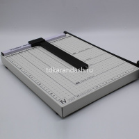 Резак сабельный А4 300х250мм, 12 листов, 12"х10", сталь VS126112 от магазина "Карандаш"