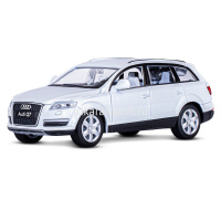 Картинка Машина "Audi Q7" белая, инерционная, металл 17,5см (свет, звук, откр.двери) JB1251391 от магазина "Карандаш" Машина "Audi Q7" белая, инерционная, металл 17,5см (свет, звук, откр.двери) JB1251391 от магазина "Карандаш"